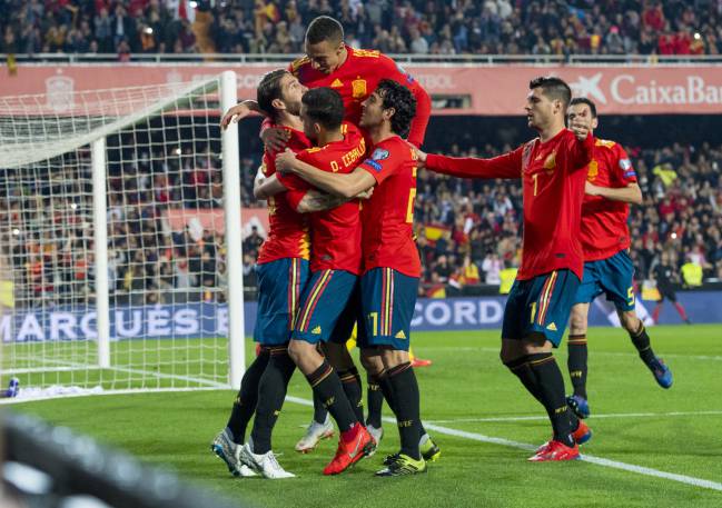 Sergio Ramos penenka gives Spain opening day win over Norway.