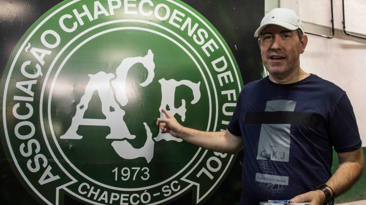 Chapecoense mourn death of reporter who survived plane crash