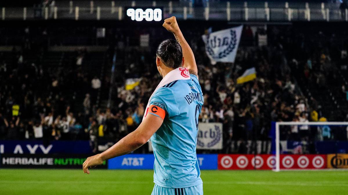 Zlatan Ibrahimovic celebrating after LA Galaxy win over Houston Dynamo