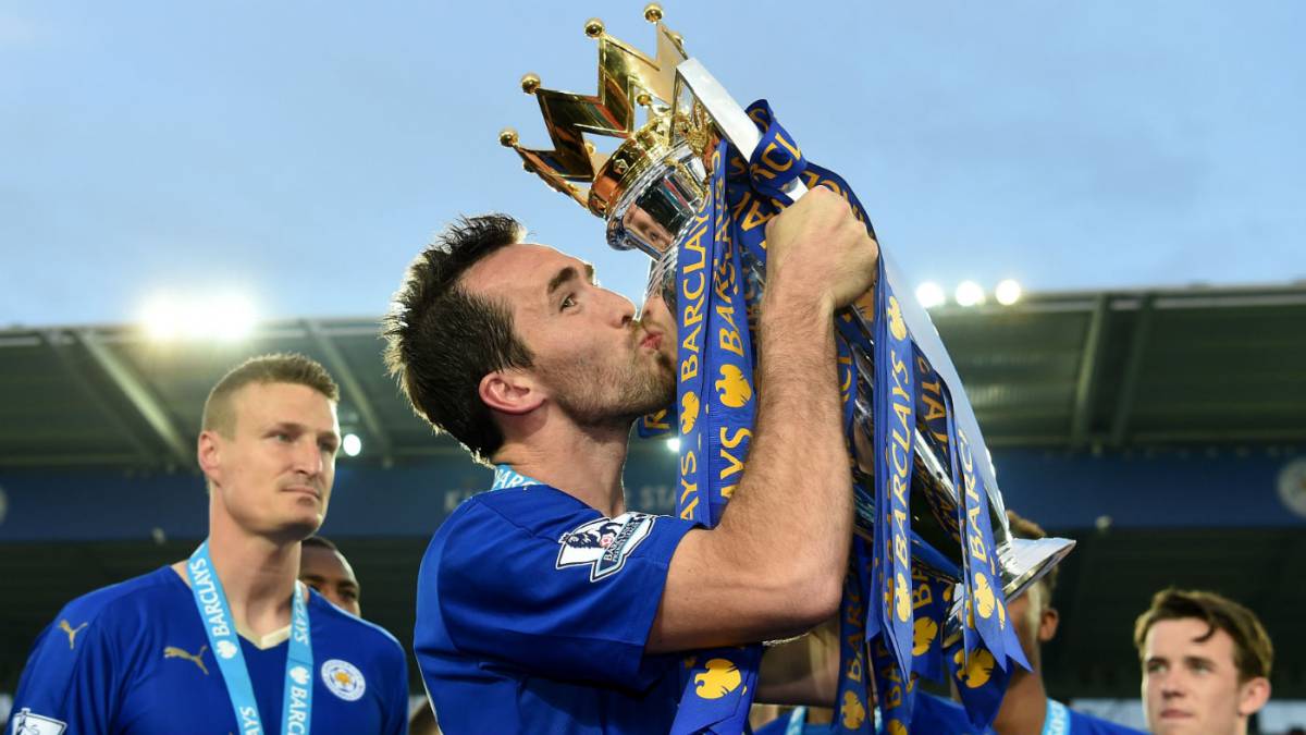 Christian Fuchs celebrating the 2016 Premier League title