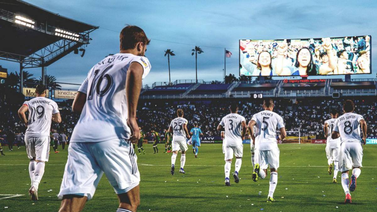 LA Galaxy take to the field at Dignity & Health Sports Park