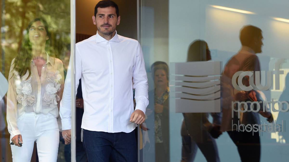 Casillas: Porto goalkeeper leaves hospital after heart attack