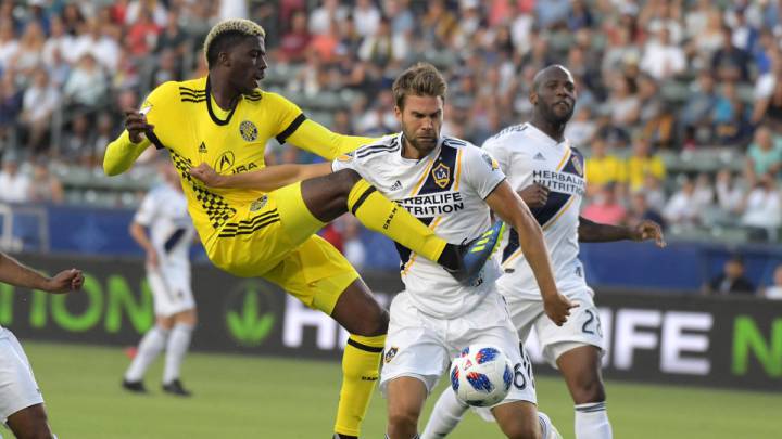 Zardes and Skjervik in action with Columbus Crew and LA Galaxy