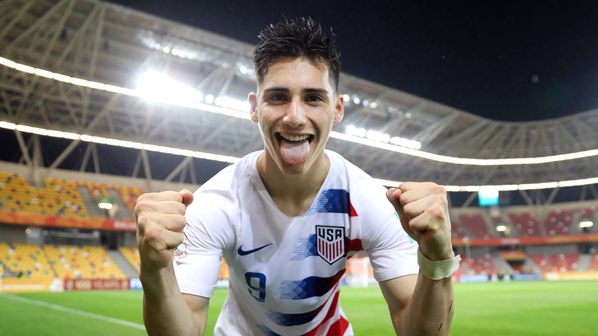 Sebastian Soto of the United States celebrates victory following the 2019 FIFA U-20 World Cup group D match between USA and Nigeria at Bielsko-Biala Stadium