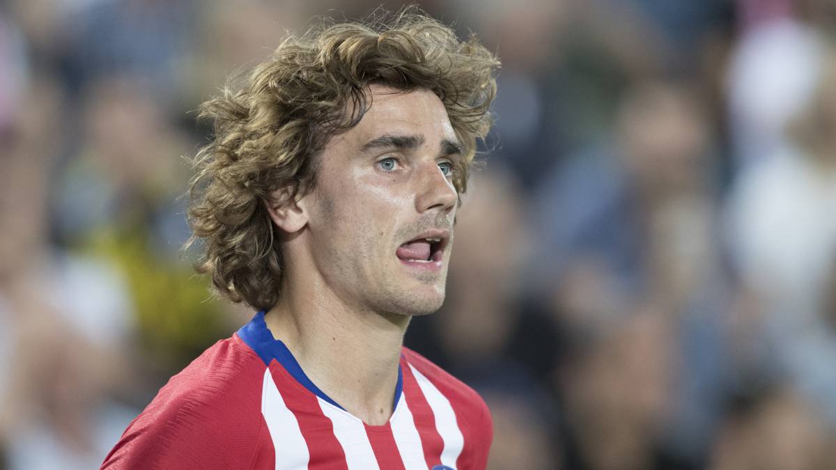 Griezmann: Atlético mulling legal action against Barcelona