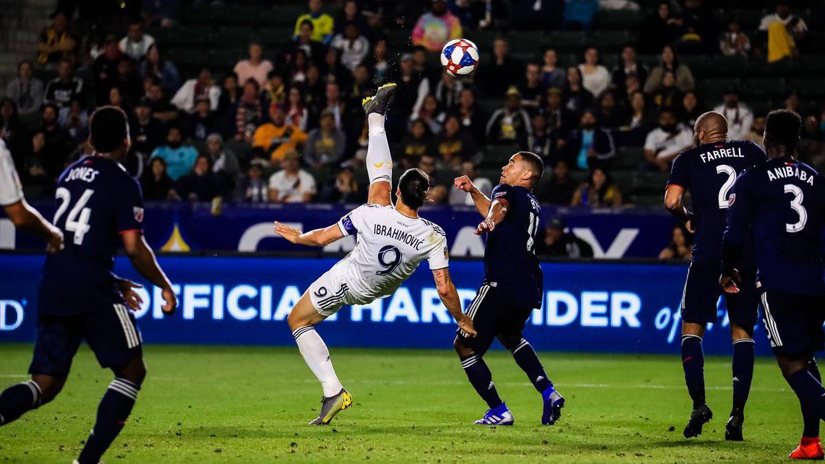 Zlatan Ibrahimovic scores a super goal against New England Revolution