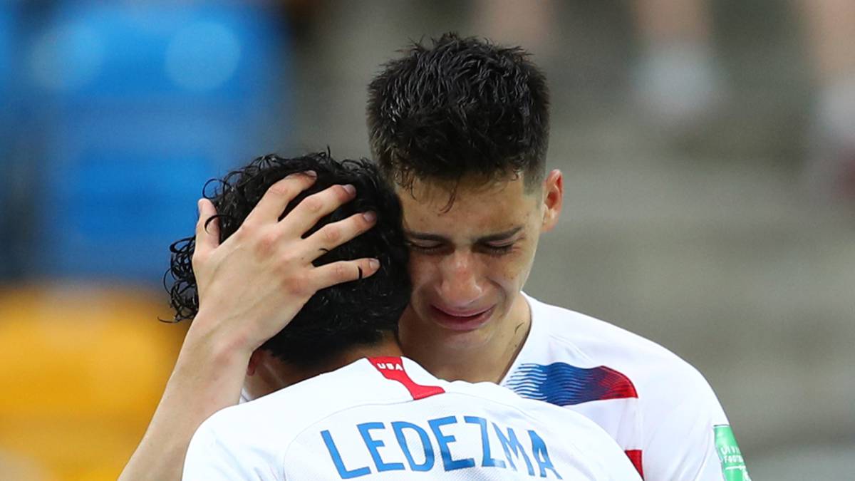 Sebastian Soto and Richard Ledezma of the United States look dejected following their sides defeat in the 2019 FIFA U-20 World Cup Quarter Final match between USA and Ecuador