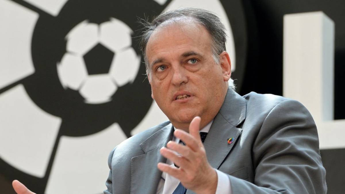 LaLiga fined after found using app users microphones to "spy" on bars