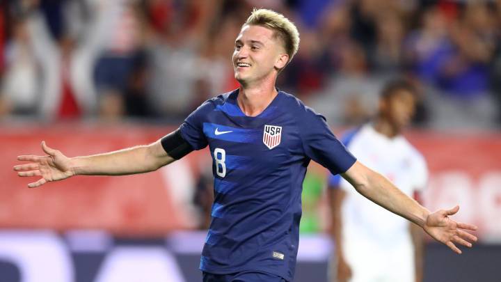 Djordje Mihailovic celebrating with the US men's national team