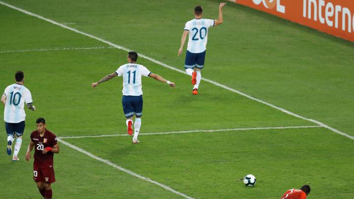 Argentina into semi-finals after scrappy win over Venezuela