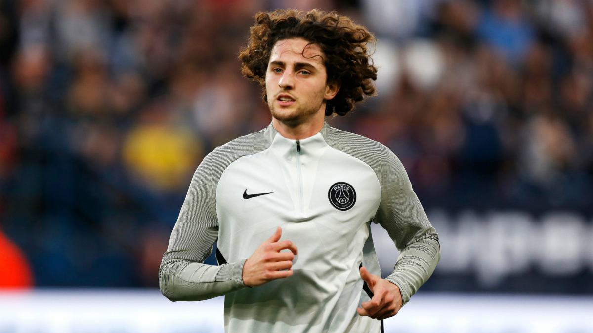 Rabiot in Turin to complete Juventus switch