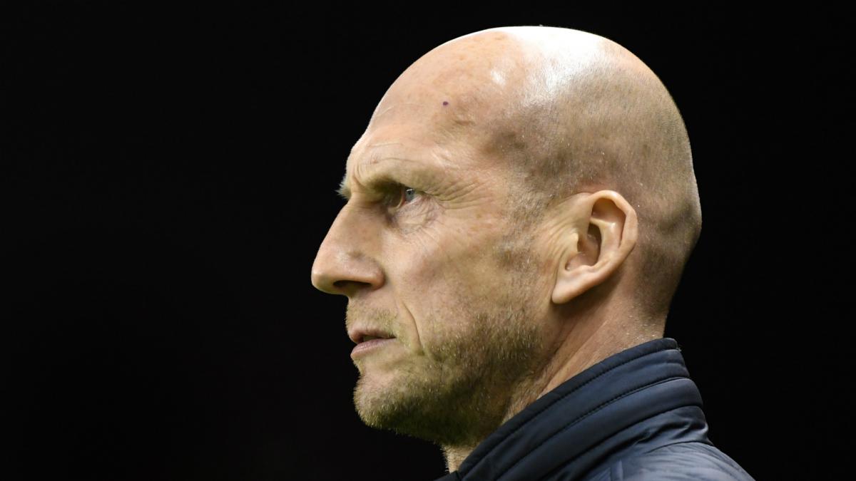 Van den Berg signing win-win for Liverpool - Stam