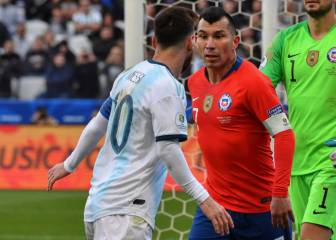 Messi and Medel sent off after clashing