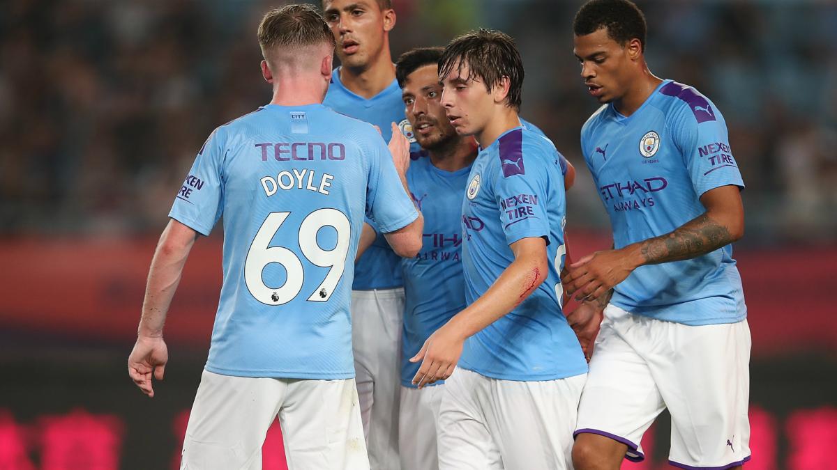 Sterling scores twice as Manchester City outclass West Ham in pre-season