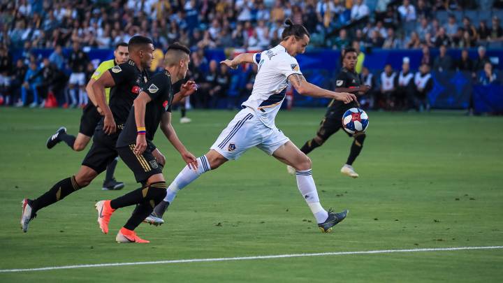 Zlatan Ibrahimovic in action during El Trafico match against LAFC