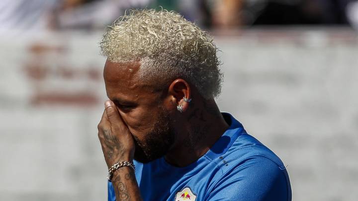 Neymar: PSG stay likely as club rejects player-plus-cash deals