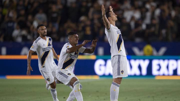 Zlatan Ibrahimovic celebrates his goal during the second half against the Los Angeles FC at Dignity Health Sports Park