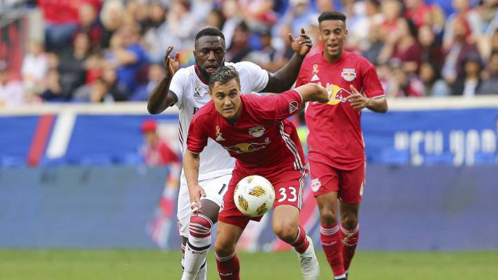 Aaron long in action with MLS side, New York Red Bulls
