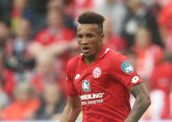 Everton sign Jean-Philippe Gbamin as Gueye replacement