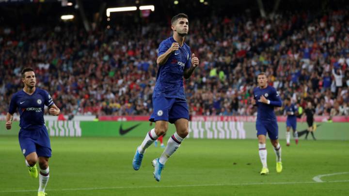 Chelsea's Christian Pulisic celebrates scoring their first goal against Salzburg