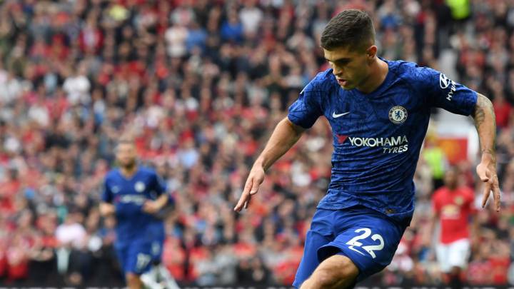 Christian Pulisic in action against Manchester United at Old Trafford