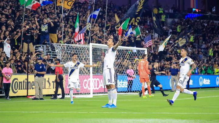 Zlatan Ibrahimovic celebrating is first goal in El Trafico