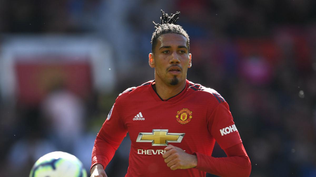 Smalling completes Roma medical ahead of loan from Man Utd