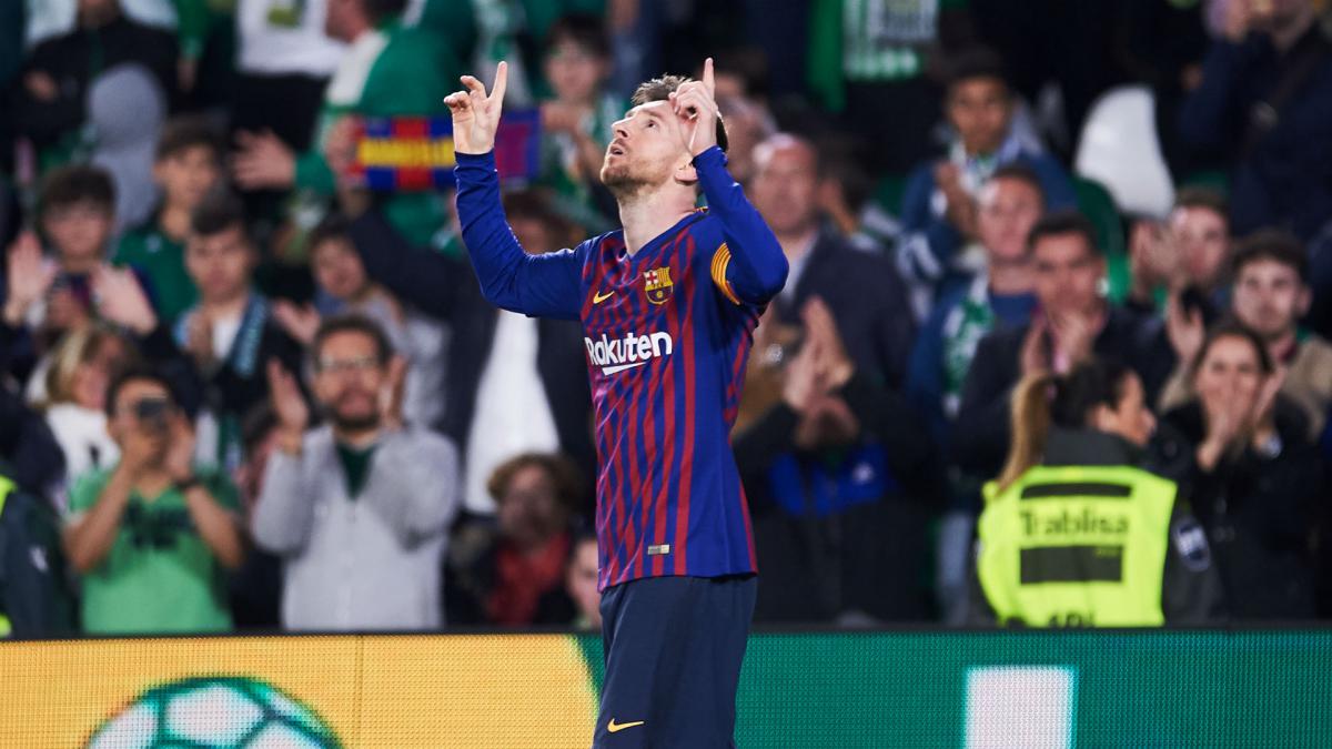 Messi headlines final trio for Puskas Award
