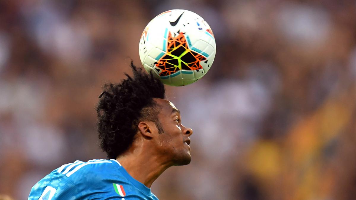 Cuadrado set for Juventus future talks