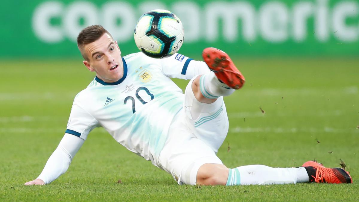 Tottenham lose new signing Lo Celso until end of October after hip injury