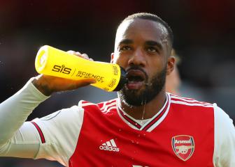 Lacazette ruled out till October