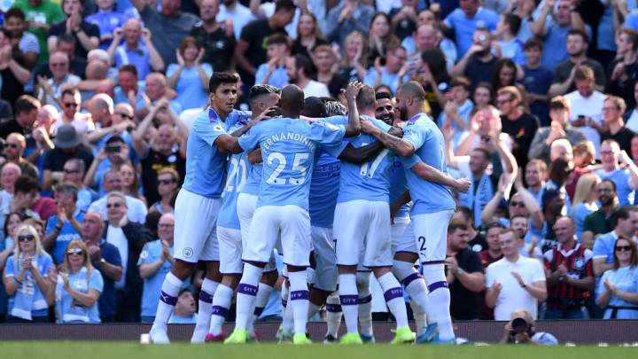 Manchester City set new Premier League record and equal another