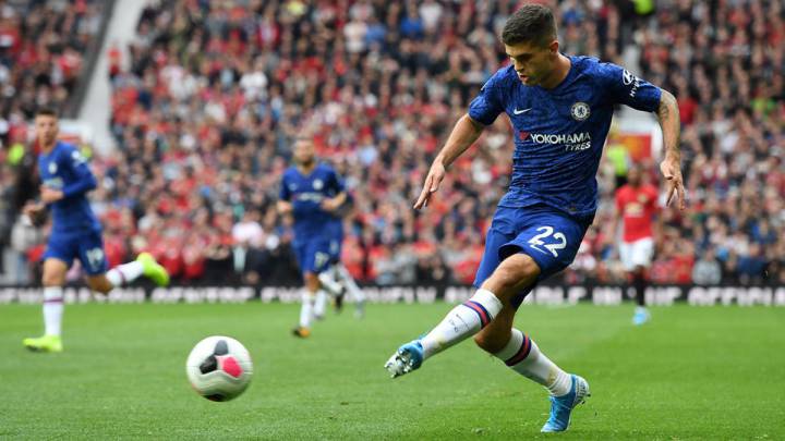 Christian Pulisic of Chelsea crosses the ball during the Premier League match between Manchester United and Chelsea FC at Old Trafford on August 11, 2019 in Manchester, United Kingdom.