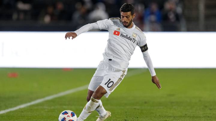 Los Angeles FC midfielder Carlos Vela (10) controls the ball in the second half against the Colorado Rapids at Dick's Sporting Goods Park.