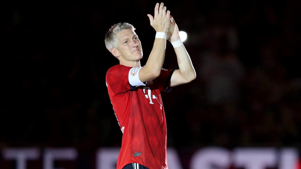 Schweinsteiger announces retirement after Chicago Fire miss out on MLS playoffs