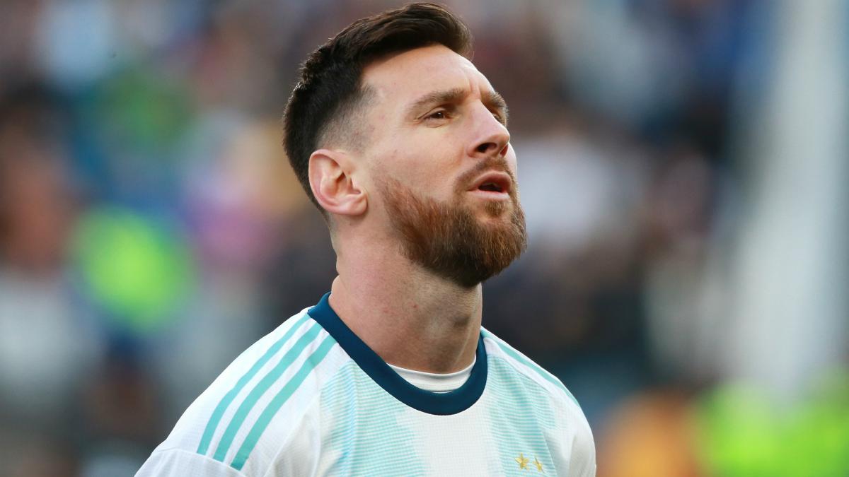Messi will make Argentina return next month – Scaloni