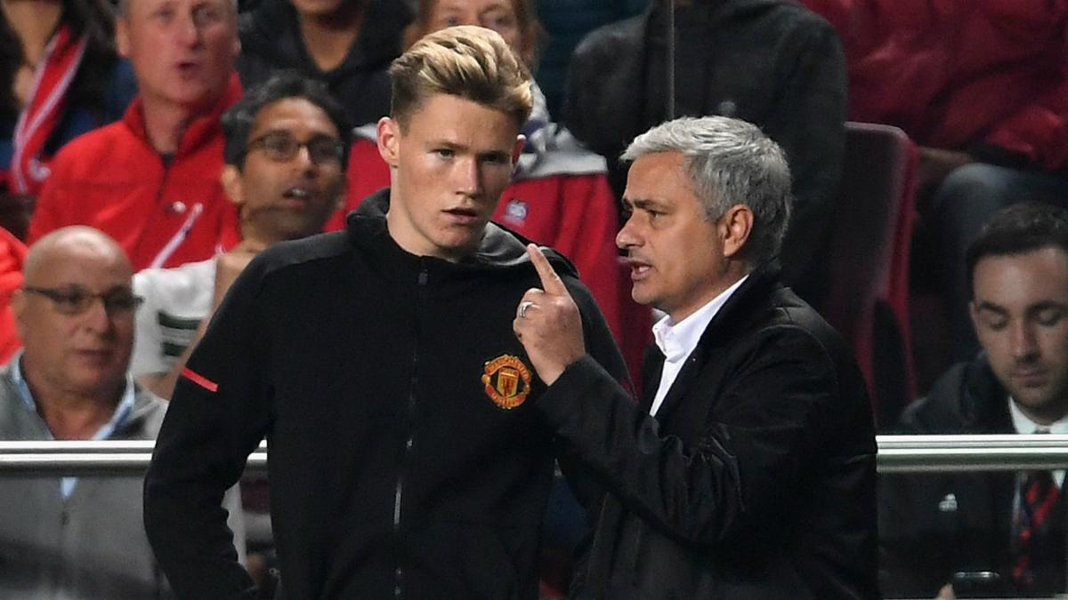 McTominay speaks to 'special' former Man United boss Mourinho after matches