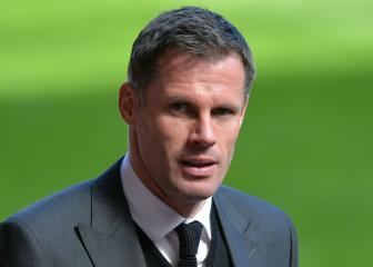 Carragher apologises to Evra for T-shirts worn in support of Suárez