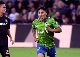 Visitors Seattle stun LAFC to reach MLS Cup final