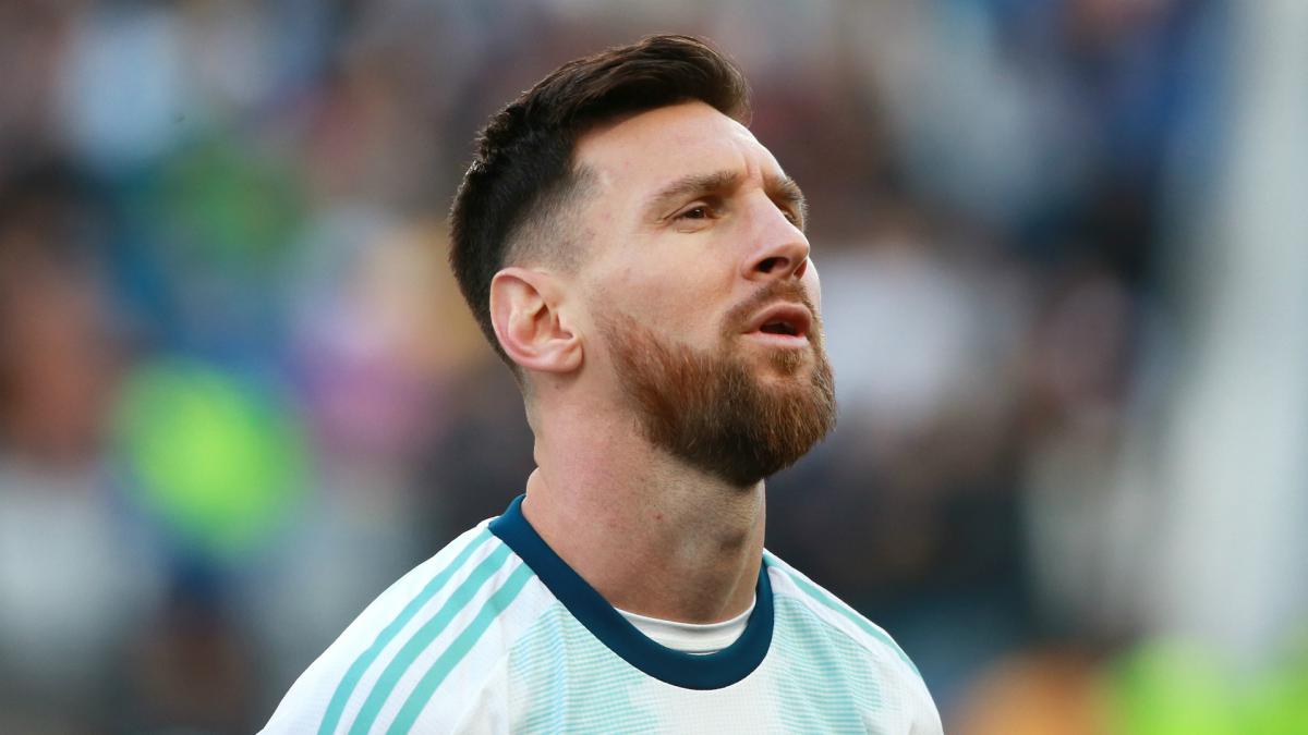 Messi returns to Argentina squad for November friendlies
