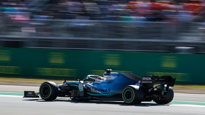 Lewis Hamilton seals sixth F1 title at U.S. Grand Prix