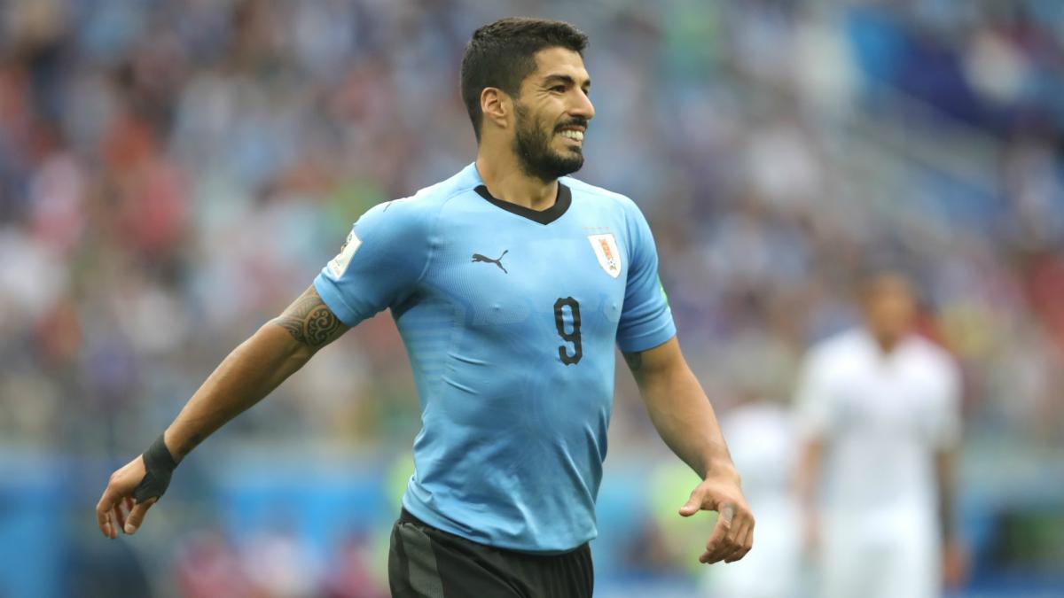 Suarez returns for Uruguay friendlies