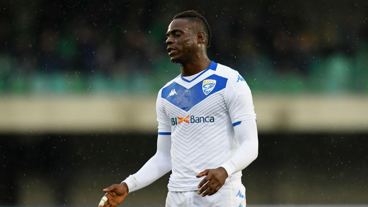 Mancini loves Balotelli but won't recall him just to make anti-racism statement