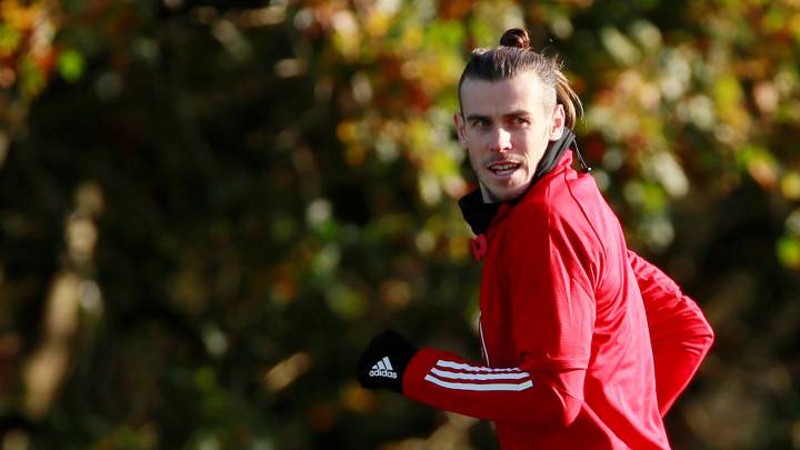 Gareth Bale laughs off press criticism: "I must sell papers"