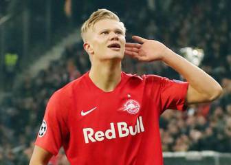 Erling Haaland's dad spotted at Man United training ground