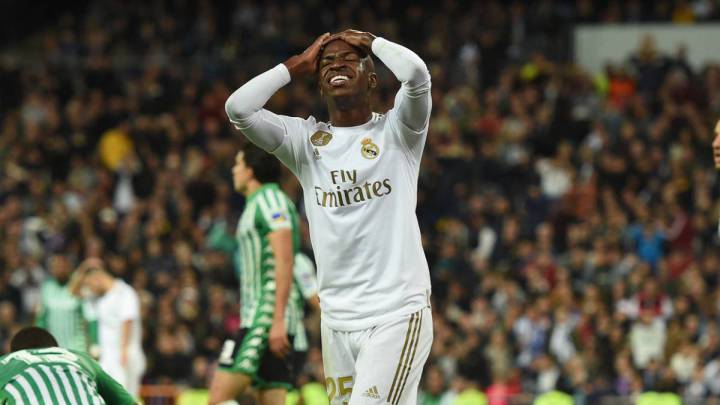 Real Madrid: Zidane leaves Vinicius out for PSG clash