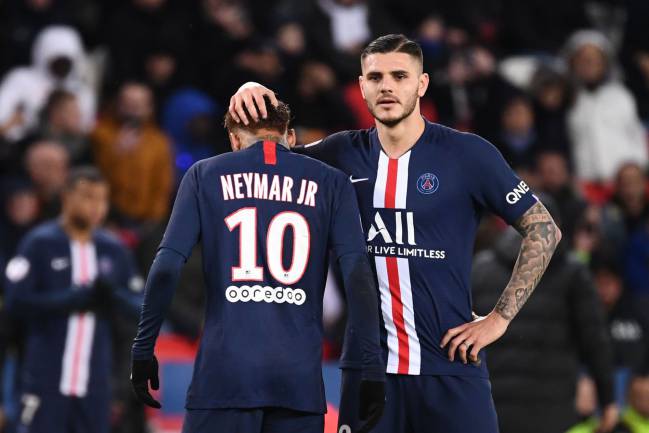 Potent | Paris Saint-Germain's Argentine forward Mauro Icardi watches as Neymar is substituted.