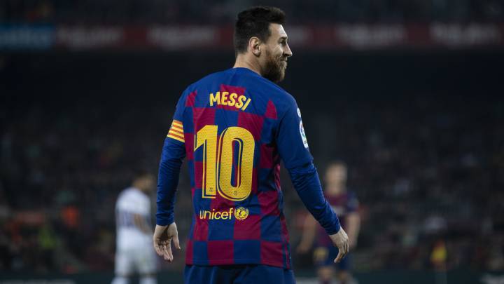 Lionel Messi named LaLiga player of the month for November