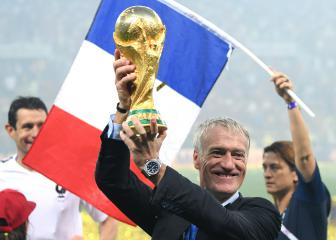 Zidane's France plan on hold as Deschamps signs new deal