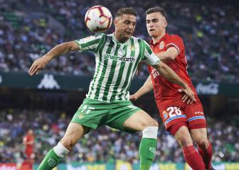 Evergreen Joaquin signs contract extension with Betis